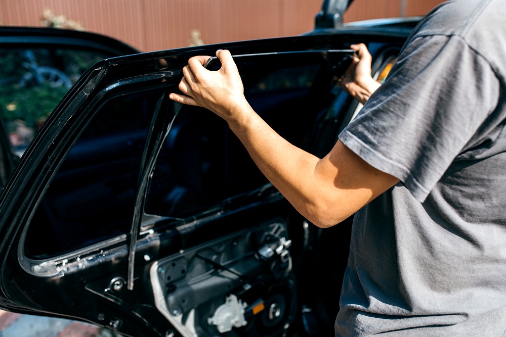 Car window repair example